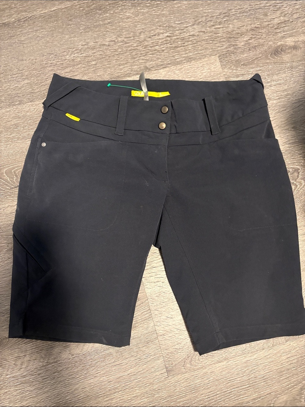 Lole Black Mid-Rise Stretch Bermuda Shorts